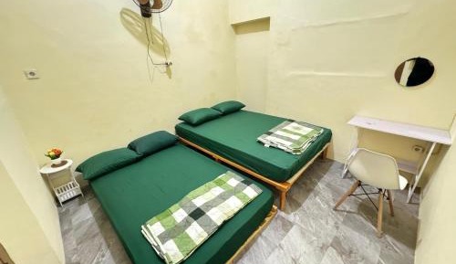 Double or Twin Room with Shared Bathroom