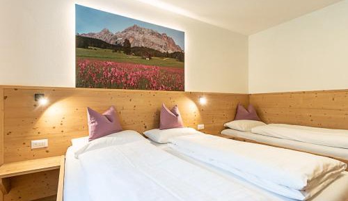 Two-Bedroom Apartment with Balcony (5 Adults)