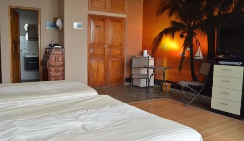 Deluxe Suite with Sea View