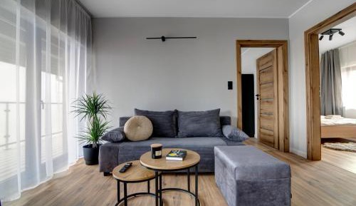 Two-Bedroom Apartment with Mountain View