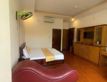 Large Double Room