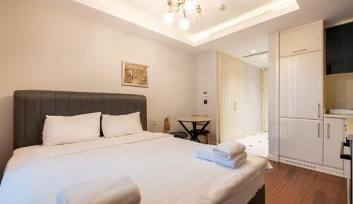 Deluxe Double Studio