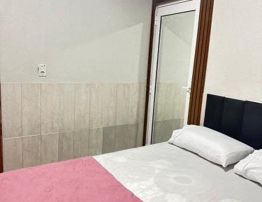 Deluxe Room (1 adult + 1 child)