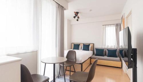 One-Bedroom Apartment with Balcony