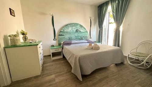 Apartment with Garden View