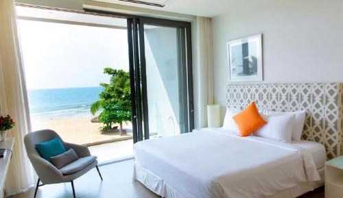 Villa - Beach Front