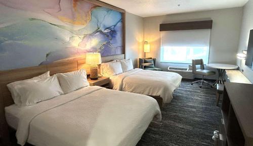 Queen Room with Two Queen Beds - Non-Smoking