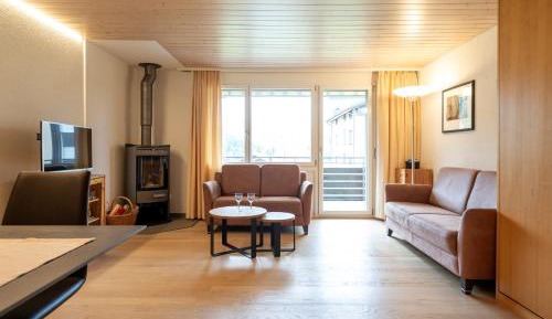 Apartment with Mountain View