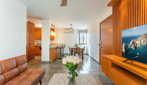 Deluxe One-Bedroom Apartment