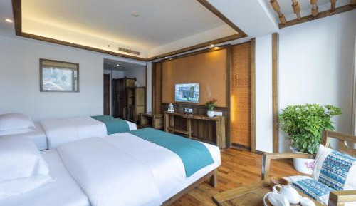 Twin Room with Private Bathroom