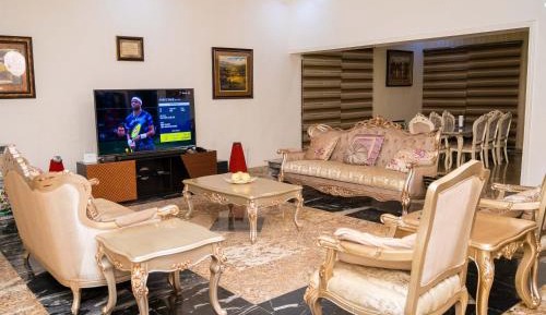 Three-Bedroom Premium Apartment