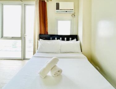 Studio Apartment with Balcony