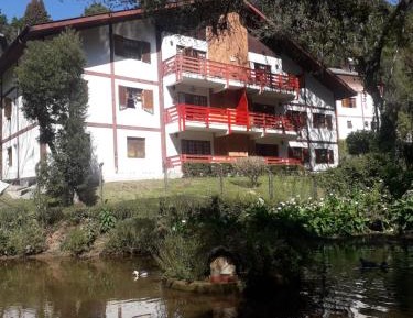 Apartment with Lake View