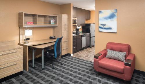 One-Bedroom Queen Suite with Sofa Bed