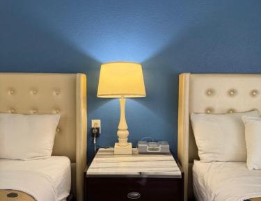 Queen Room with Two Queen Beds - Non-Smoking