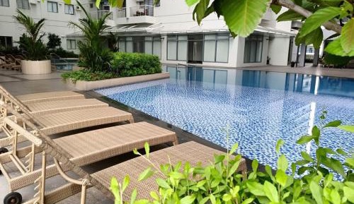 Studio with Mountain View