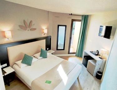 Double Room - City Side