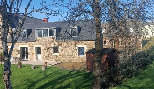 Three-Bedroom Holiday Home 