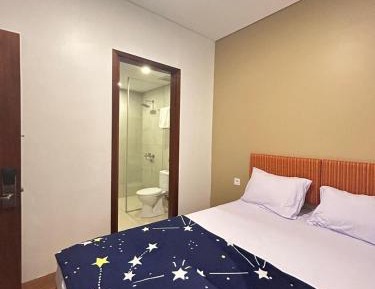 Deluxe Double Room with Shower
