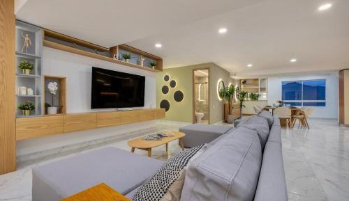 One-Bedroom Apartment