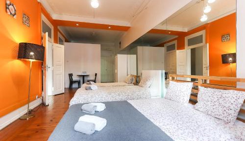 Quadruple Room with Private Bathroom