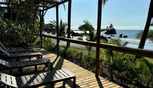 Bungalow with Garden View