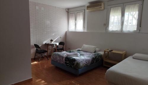 Triple Room with Private Bathroom