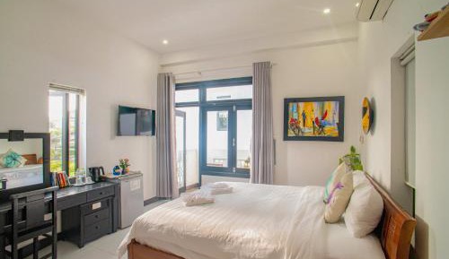 Deluxe Double Room with Balcony