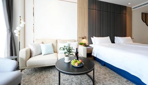 Double or Twin Room with Lake View