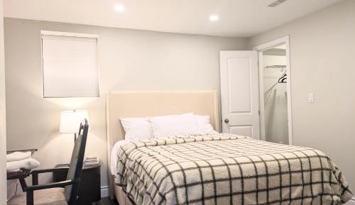 Queen Room