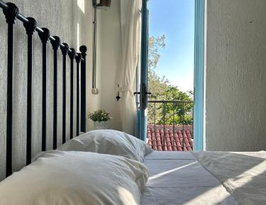 Double Room with Balcony and Sea View