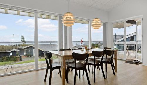 Three-Bedroom Holiday Home 