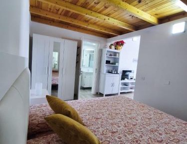 Studio Apartment with Sea View