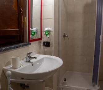 Triple Room with Private Bathroom