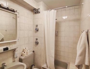 Room #6335018