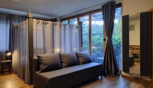 Apartment with Garden View