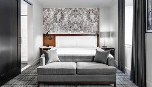 Deluxe, Guest room, King