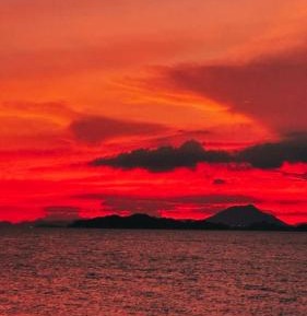 Deluxe Twin Room with Sea View