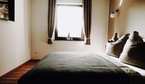 Apartment with Shower