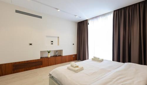 Deluxe Villa
