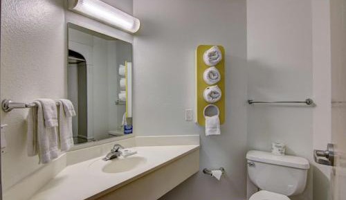 Queen Room - Non Smoking