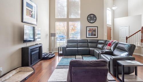 Three-Bedroom Townhouse