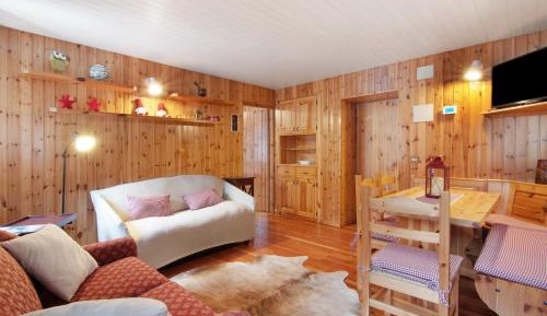 Superior One-Bedroom Apartment