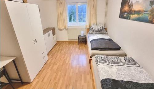 Standard Twin Room with Shared Bathroom