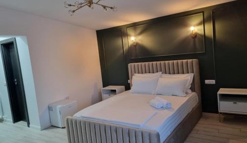 King Room with Lake View