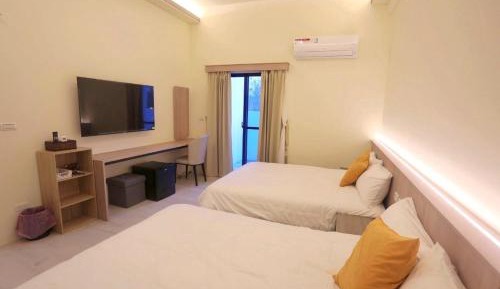 Quadruple Room with Terrace