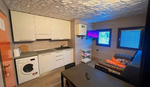 Apartment with Mountain View