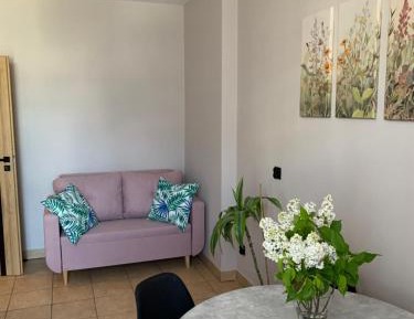 One-Bedroom Apartment with Balcony