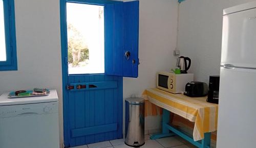 Three-Bedroom Apartment with Sea View (7 Adults)