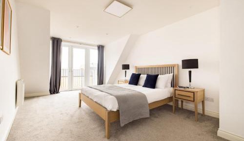 One Bedroom Apartment - Balcony